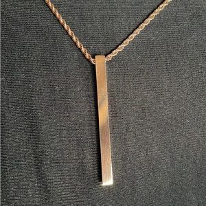 NWT ROSE GOLD TONE BAR PENDANT 21”